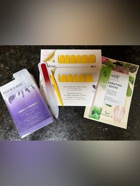 RETIRED Color Street Sets (Lux Lemon) (2 sets)